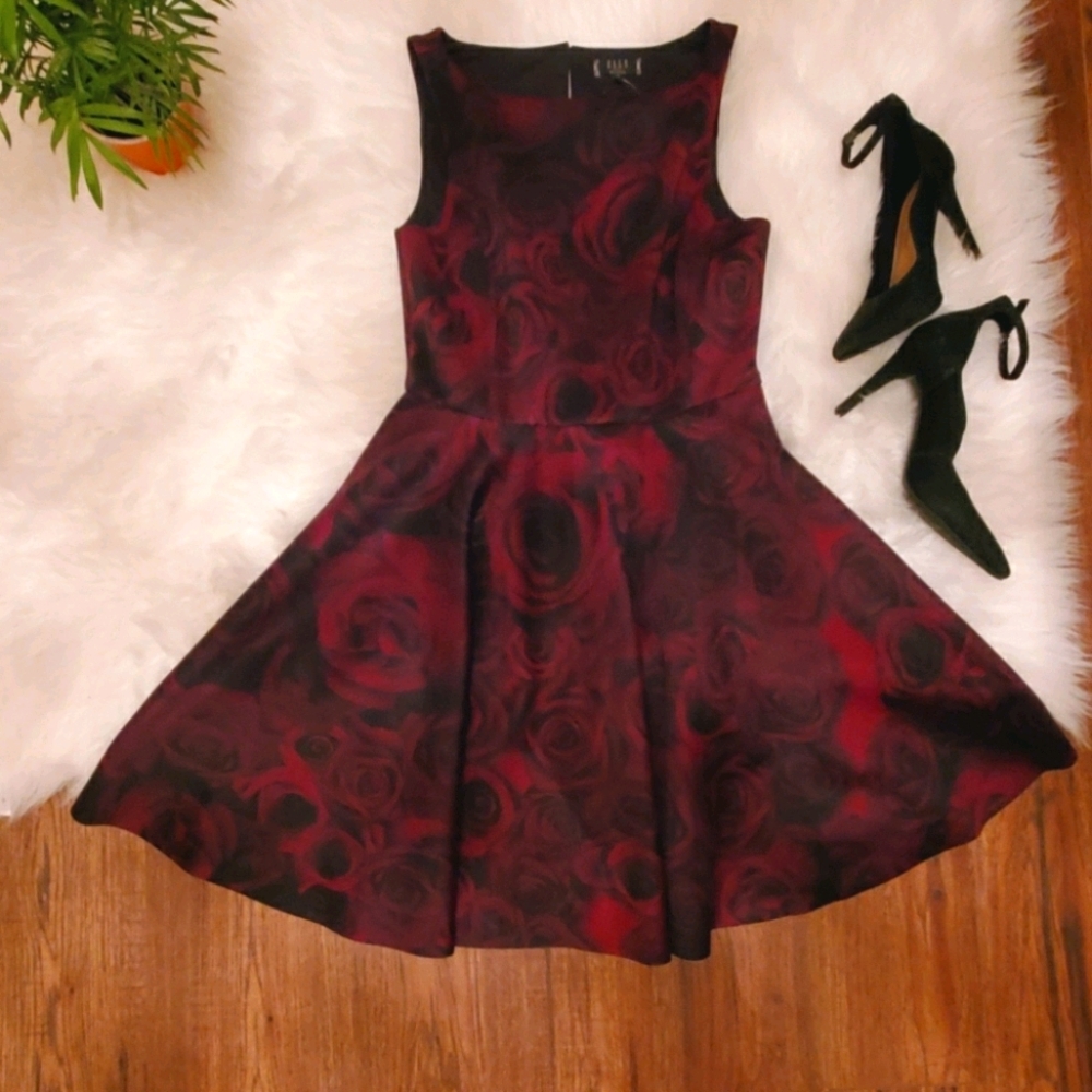 Elle RW&Co floral flare dress